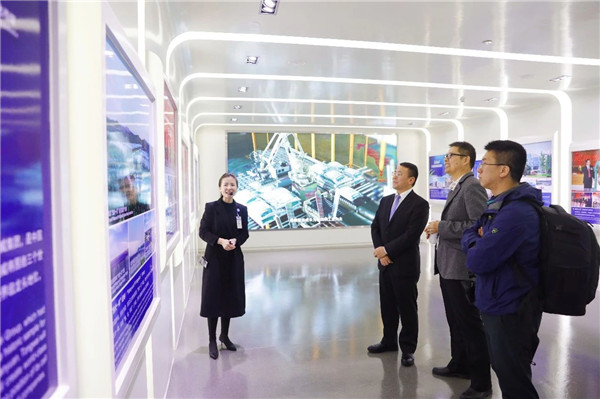 f70bd15c5f2cd93e1470a59b1280f8b9