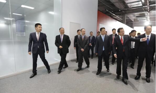 25532ea9e3459d8bd9c6ccb981f97834