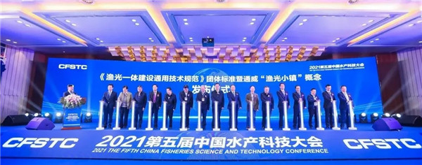 7926f121fc0c23a975fe8df70572a565