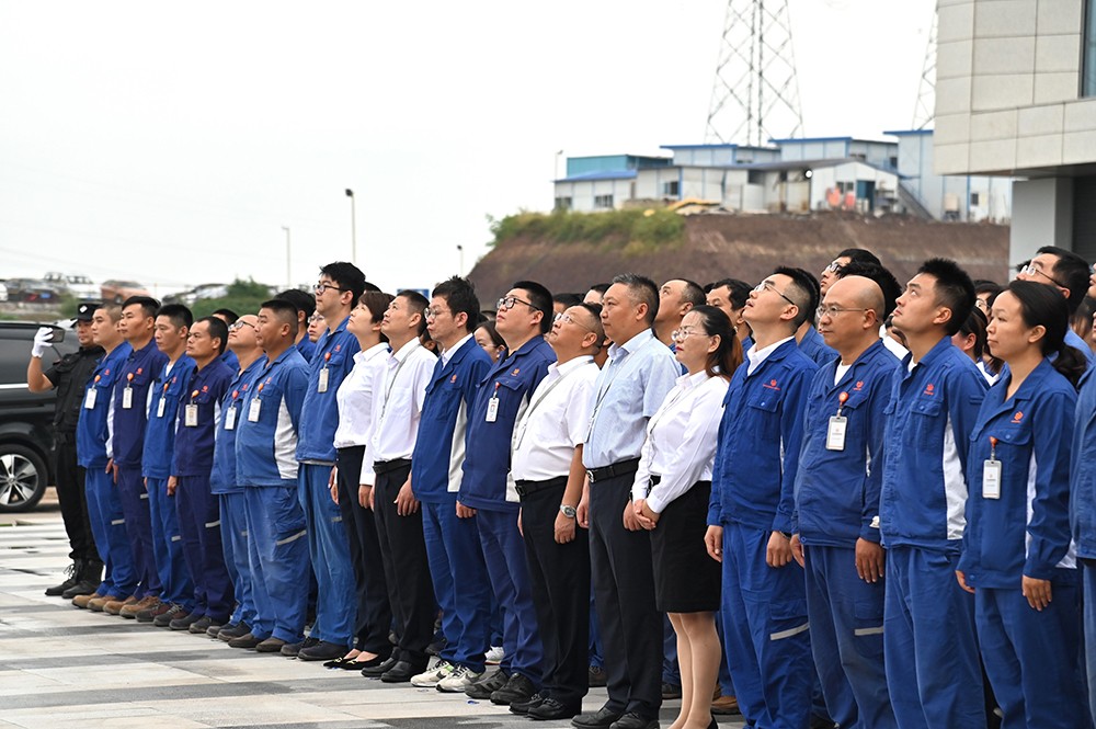 bec5905829a5d3d3b0c382e04ddf95fe