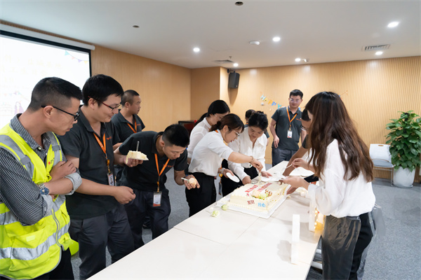 cfa4b30855581191f80b383abd73ede2