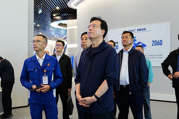 2f5c0f56657f149fbb653ada60c8a120