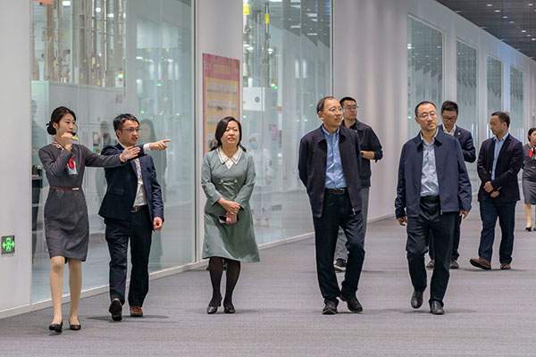 2b5e4fe52db2411434bc8a111752c0c2