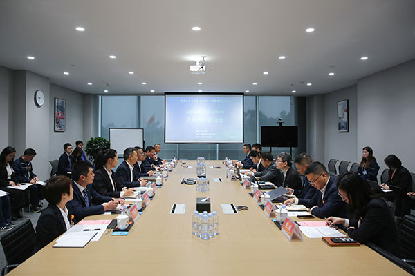 8ce70f6d3a452dd3f6fd1ed5fa49b0f5