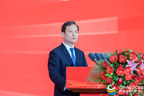 23740b077e32845df6ec3e42cf7ef6f6