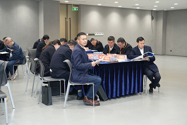 e24471f24b4b3313d0261cc7df025b0f