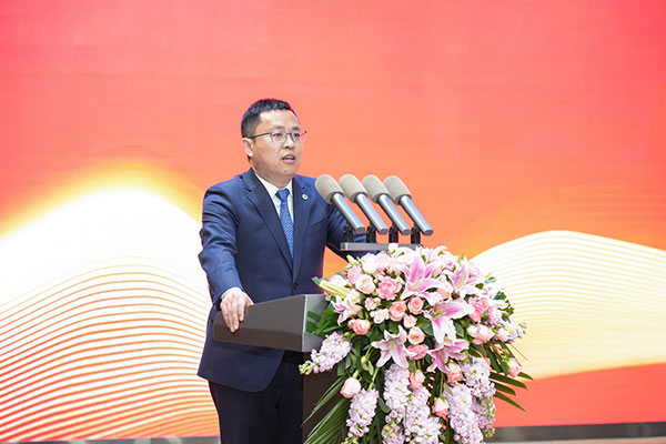 faaa51ecdfa9abf57a97f8b1134afeda