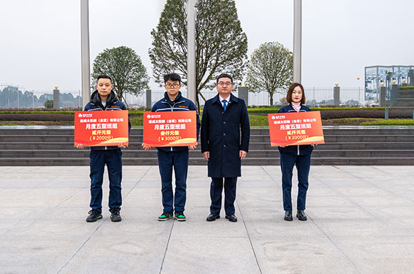 652dcbb4fb98a3ae5e5cd0f752479201