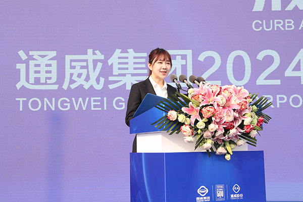 027bb6abb174d46aa8392db9815effc5