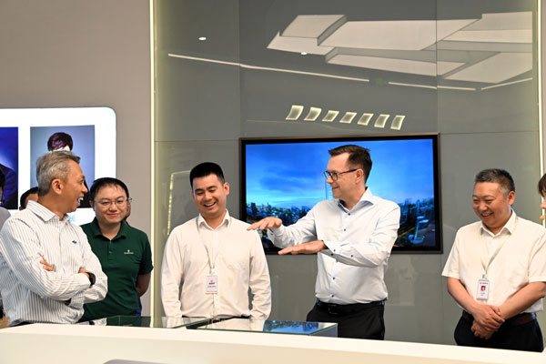 6fdb47fed4eb5aecb1d1fa8d6e2a9b7a