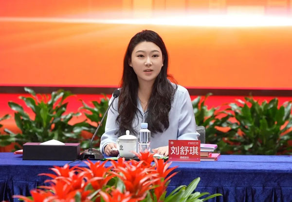 f5ef93d18ddea4aee525bfd20412fe85