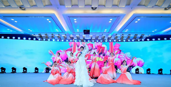 09258e702c063843a23c87d3c1e221bb