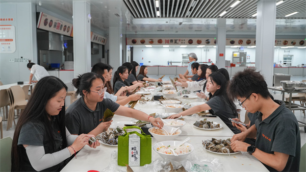 e9136a4d721493266d2283aead5ce172