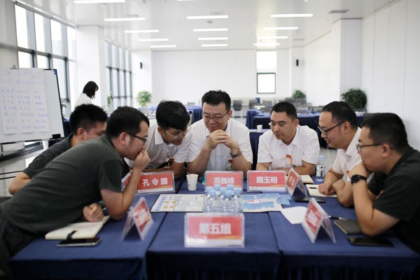 0b28801d0e81e87de1b1babd2a0c564e