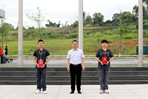 f0529932bec09a07a802fc5a11986413