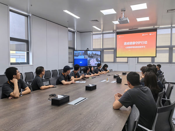 b15cad572e9041b0c1a9782f9bde0ced