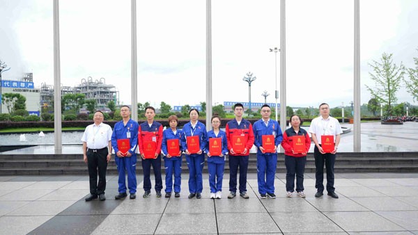 7c947e3b80724768310841a86613bf13