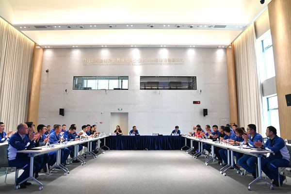 9428ea4a77ab69faa7a81482af878372