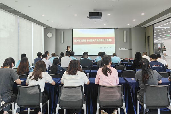 1a9ca27259bbeda86a626f55a7ec2bce