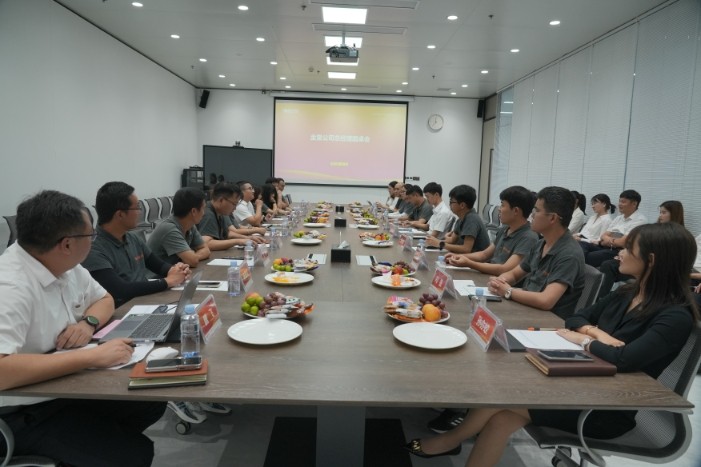 fe7e3e7f2d3cee23a1115e7d4c1c779d