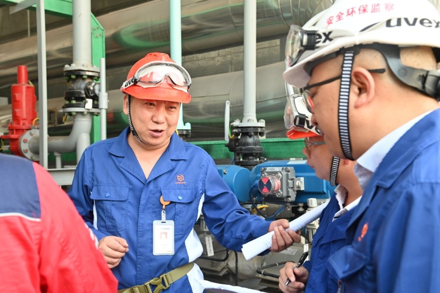 cb501425e1f64c40ca39352b5aced237