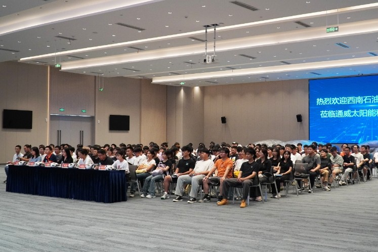 79b2955b0dc0b8f24ca5c2cc16424820