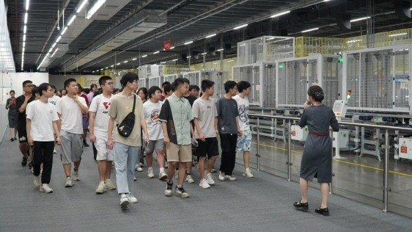 d6450e0a245969011f421e312221da0a