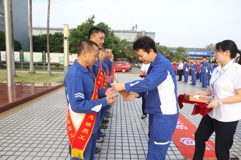 b2749ff9a1ae0755b9b1123c9c87afb6