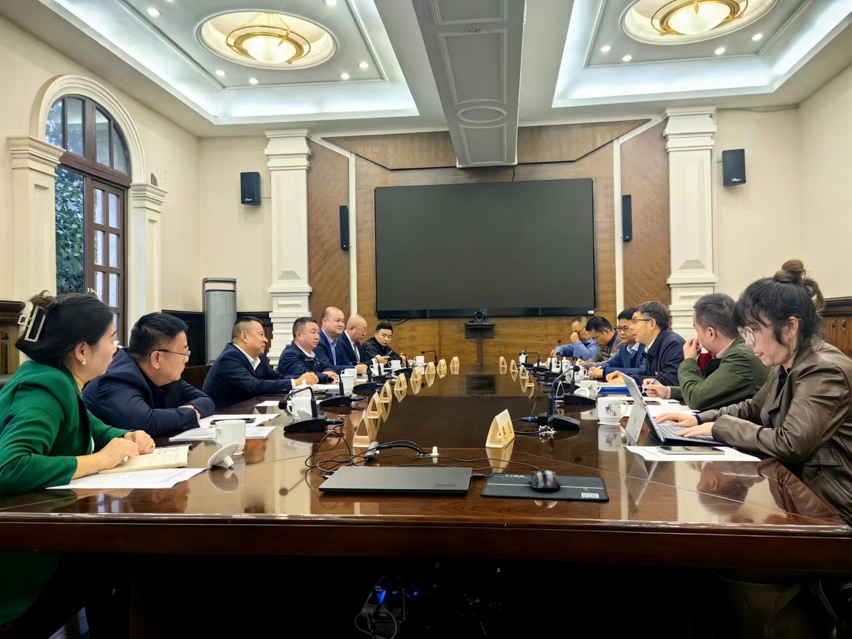 5193a3e3c090630c88390218643fdd65