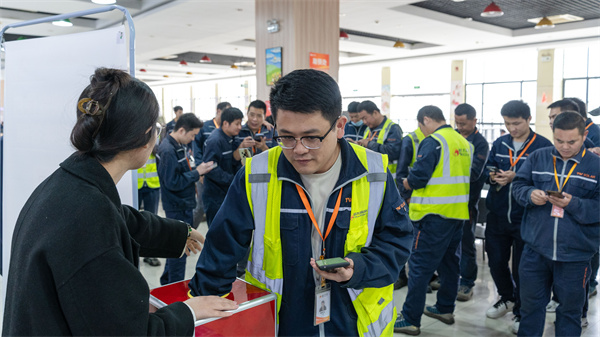 ae0f74de4ef27e34970c8a499a37ef91