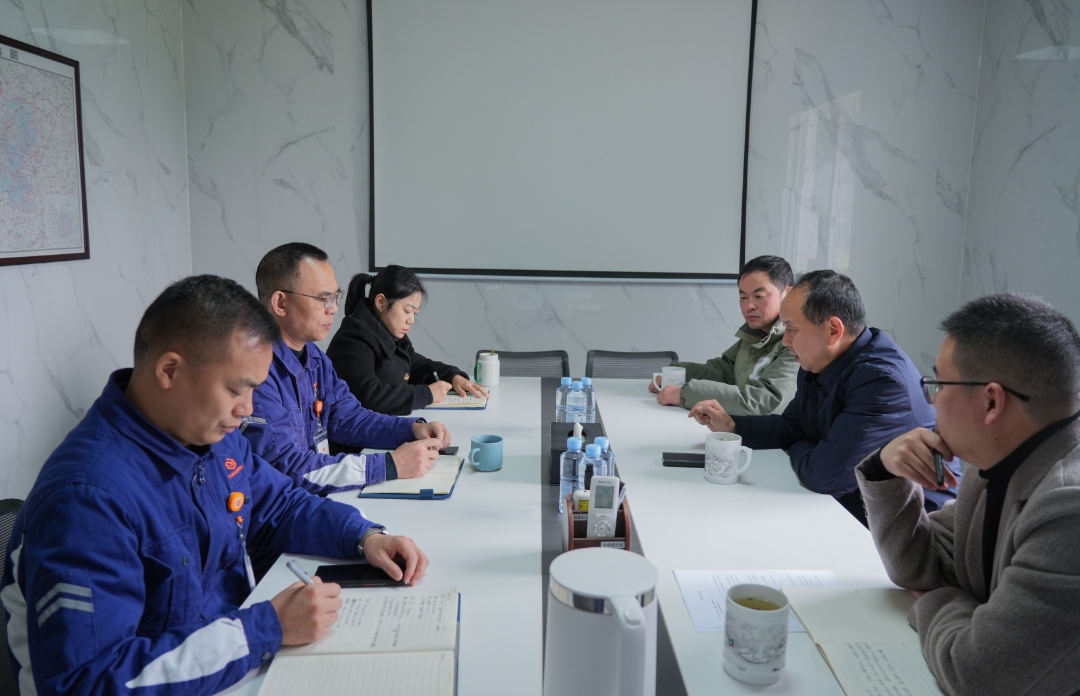 7e2bf9e3557b33b521e9e5a94003fde1