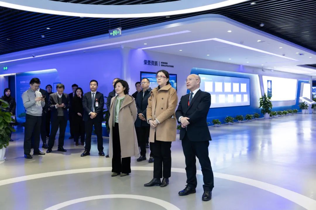 3daf9fd0bd37f6c60559c845b7384d72