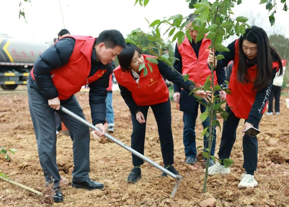 5b68bbe3e105745ade57512ef1c816b9