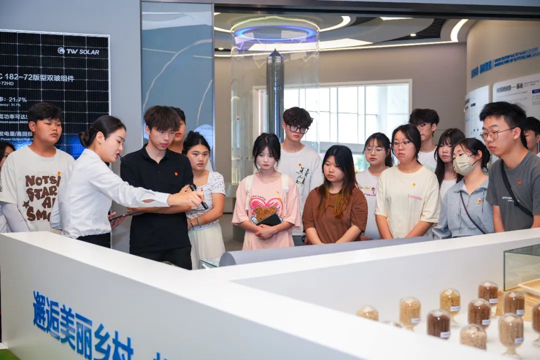 dc4e4b8ff07cb03156d6bfae5d4ca1bb