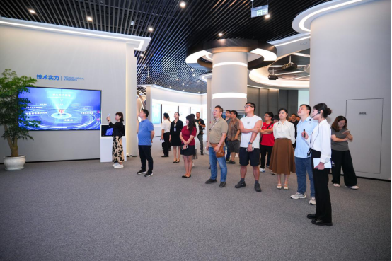 d2f6b6c641abbba12ef7badfe24b224a