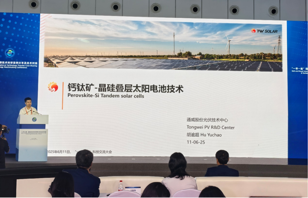 543250b2aef49258bf3dbe3f603bd4dc