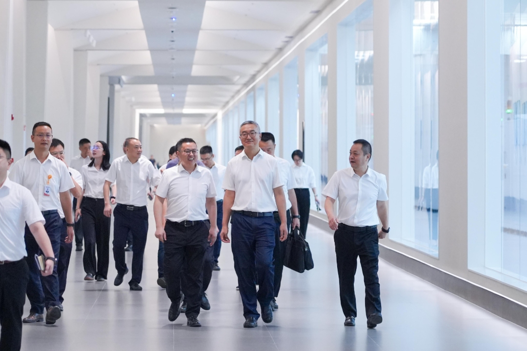 570392fe9e488533965e26bf684fb2d2