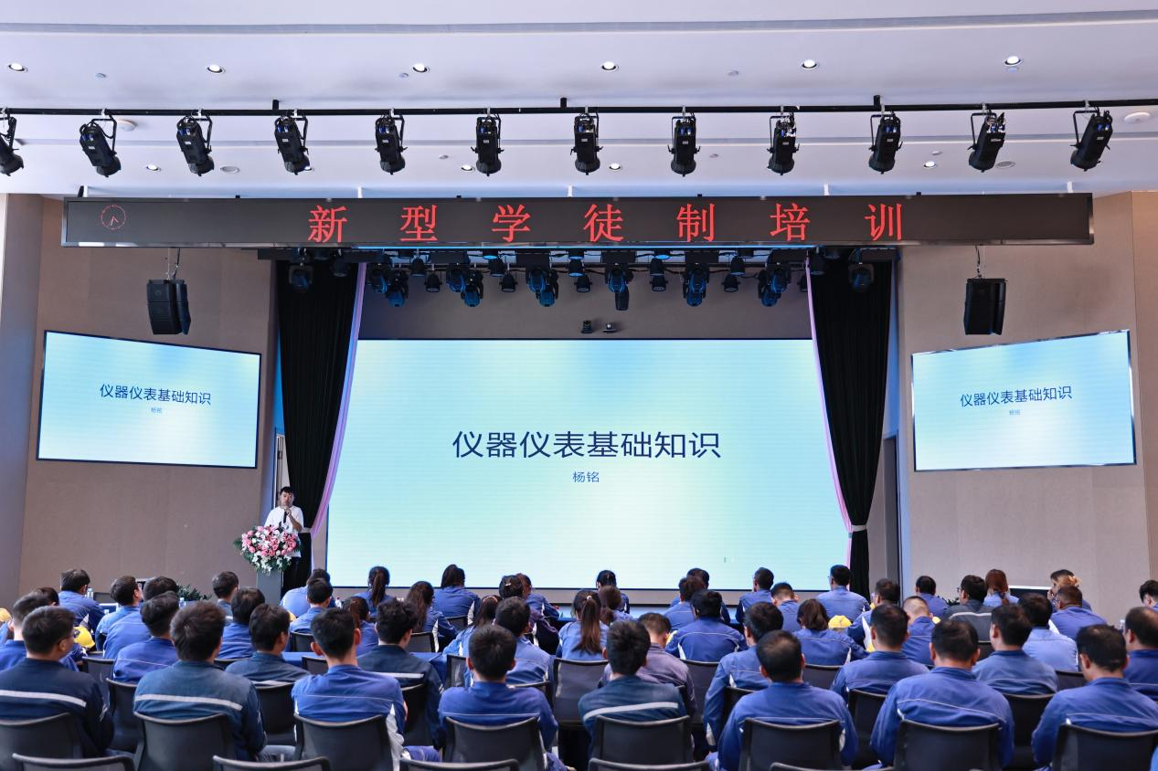 7d981c444c2738652e9c6147ff43466f