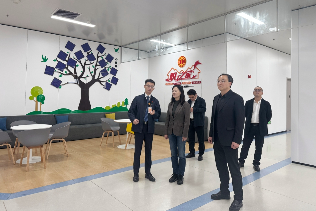 2351551f843f485521160ec11c1eb72a