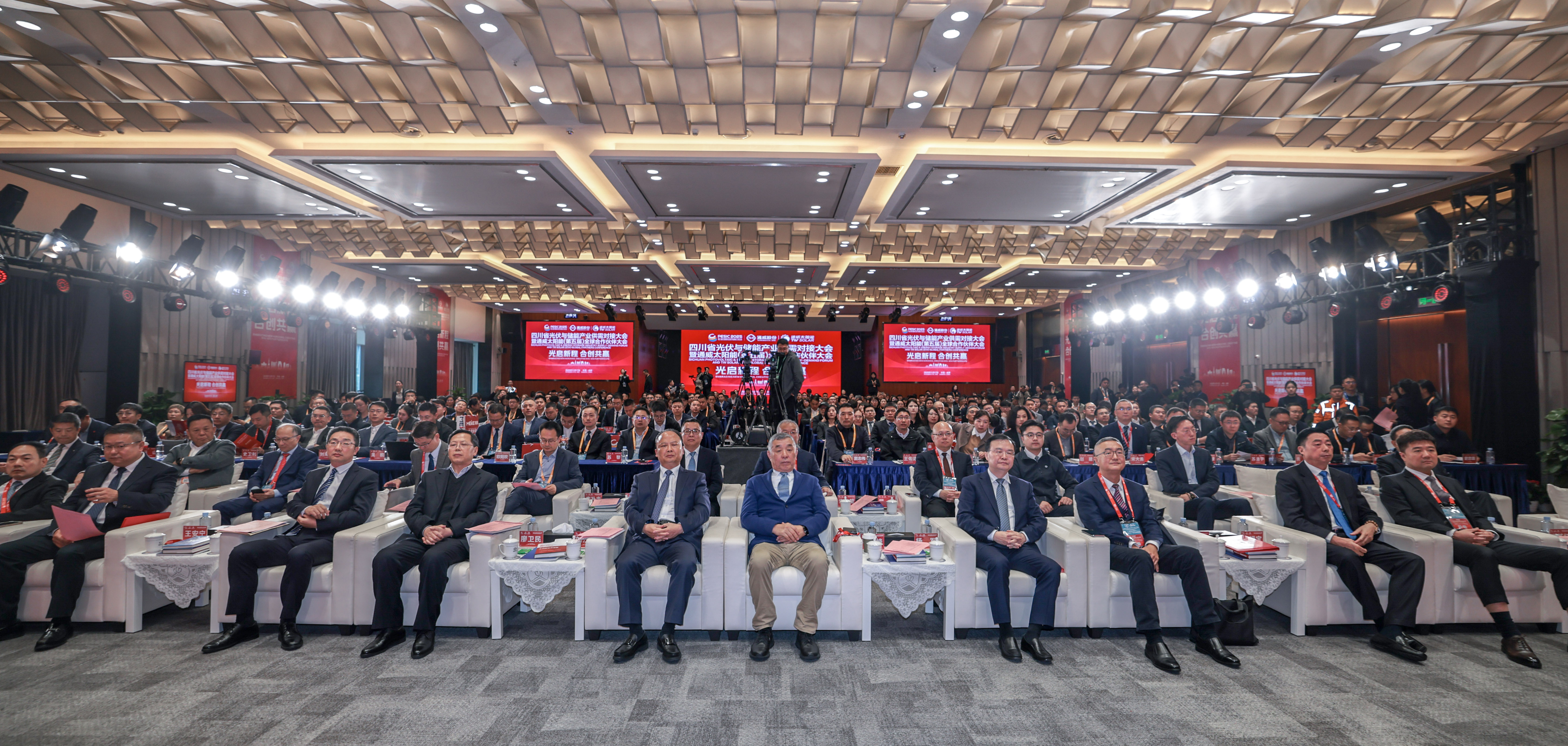 85ad6f06ea84362bb89464e9983738fc