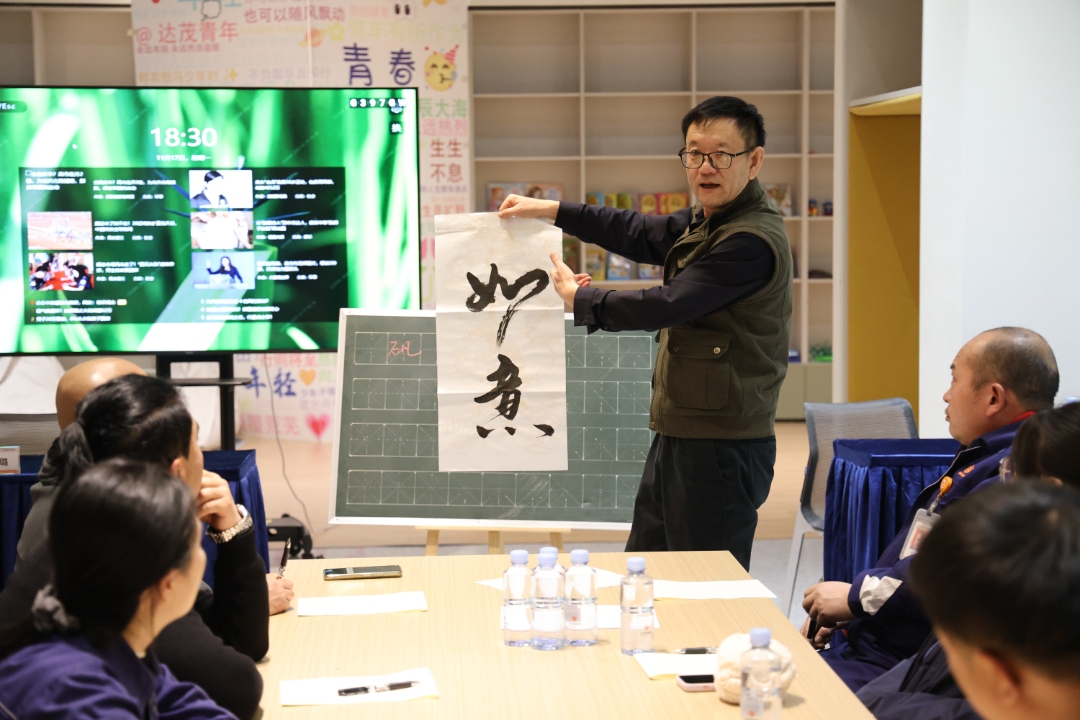 31bf4e3afdc8044ebe062085d7bbe6d9