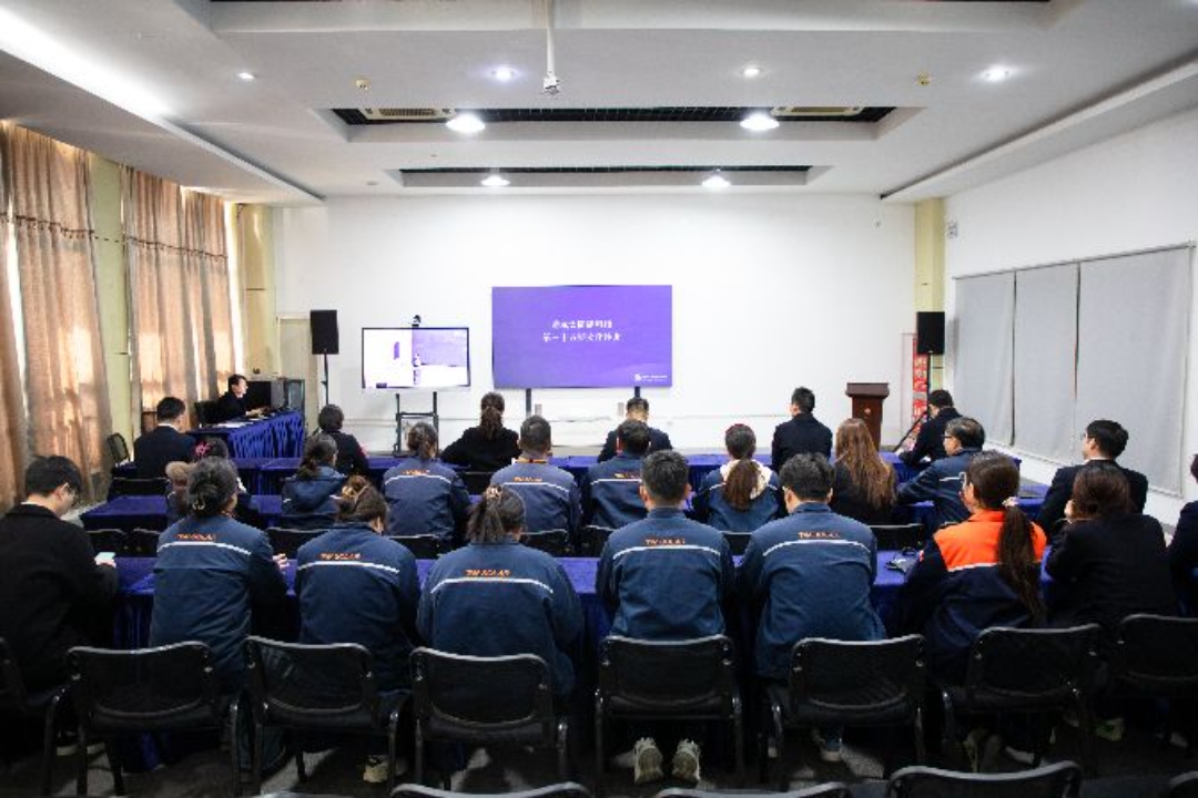 e85e59745aeaa34d6218e28d900a34d7