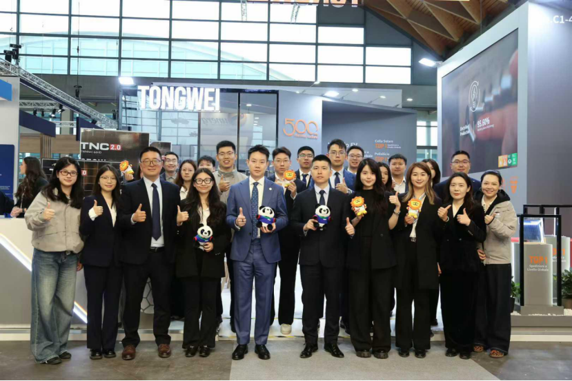 2432544f800c54f438f58c5ce996a788